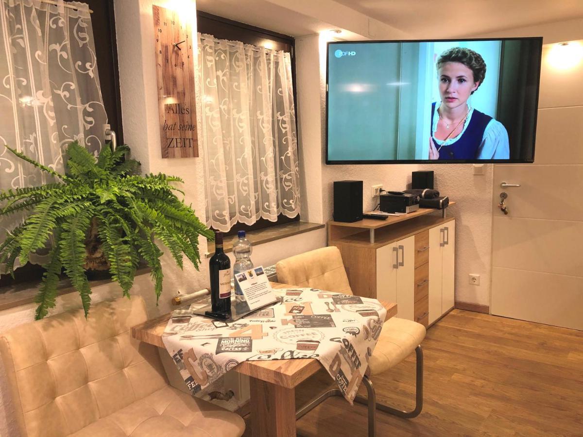 Ferienwohnung Apartment Dettum Mit Eigenem Bad, Kochnische Und Wintergarten ภายนอก รูปภาพ