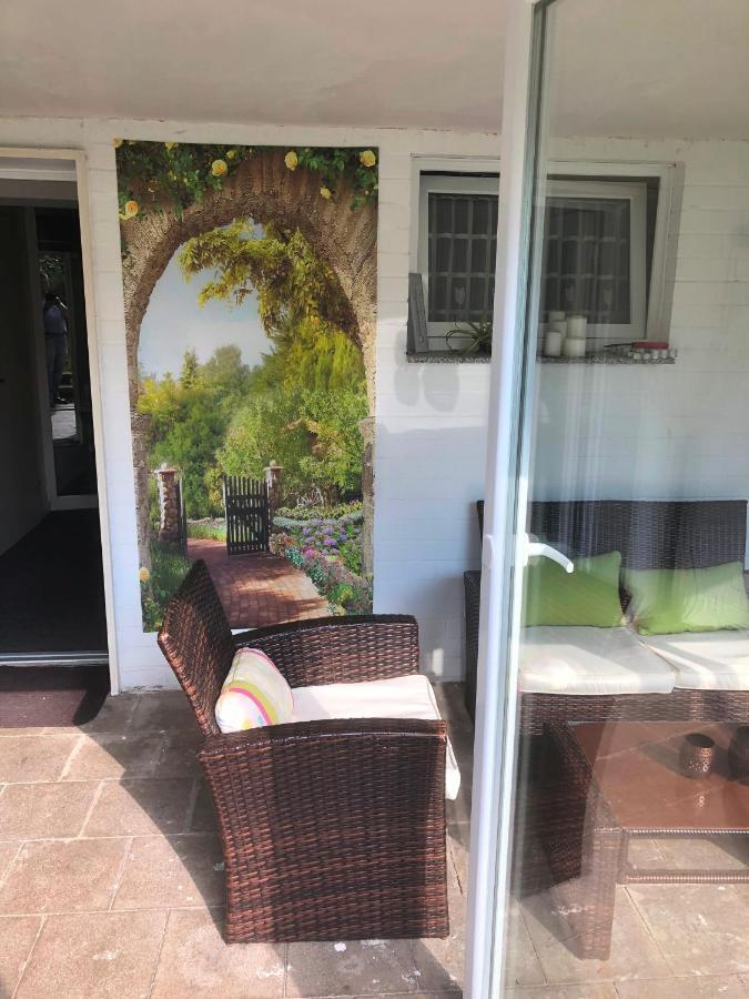Ferienwohnung Apartment Dettum Mit Eigenem Bad, Kochnische Und Wintergarten ภายนอก รูปภาพ